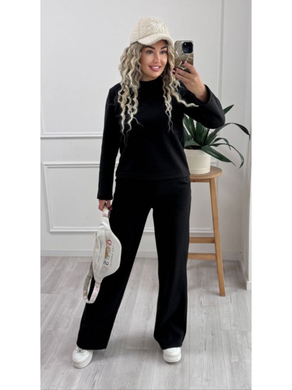 Теплий жiночий костюм чорного кольору 35459