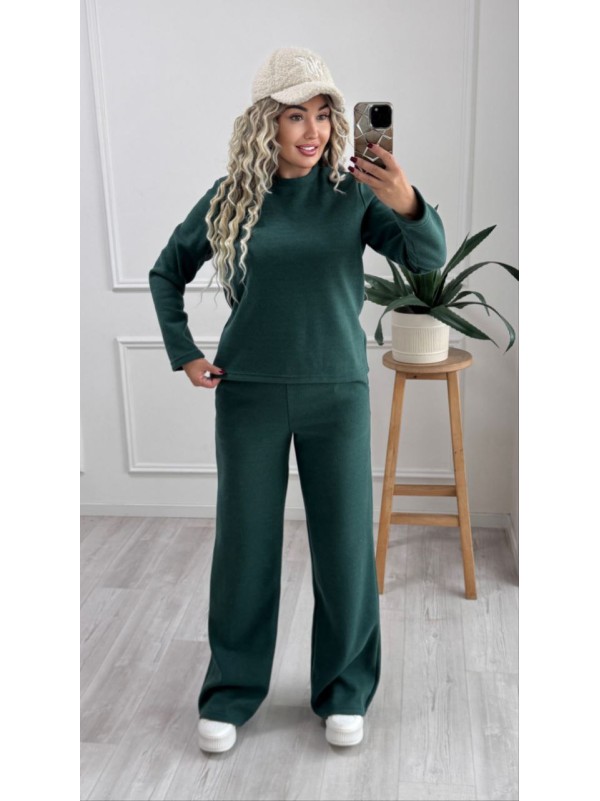 Теплий жiночий костюм смарагдового кольору 35461
