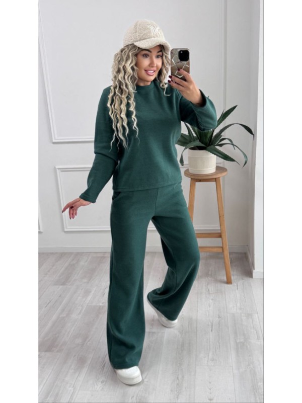 Теплий жiночий костюм смарагдового кольору 35461