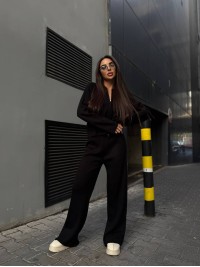 Унiверсальний жiночий костюм 2-ка чорного кольору 35463