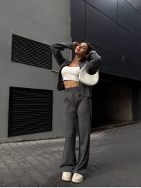 Унiверсальний жiночий костюм 2-ка графiтового кольору 35465