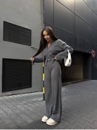 Унiверсальний жiночий костюм 2-ка графiтового кольору 35465