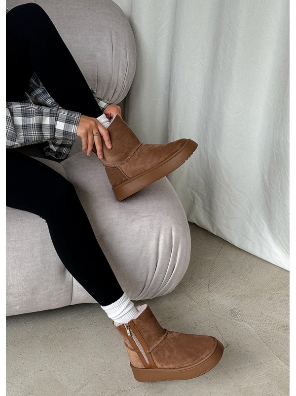 Жіночі уггі з натуральної замші на змійці (хутро) кавового кольору 35471