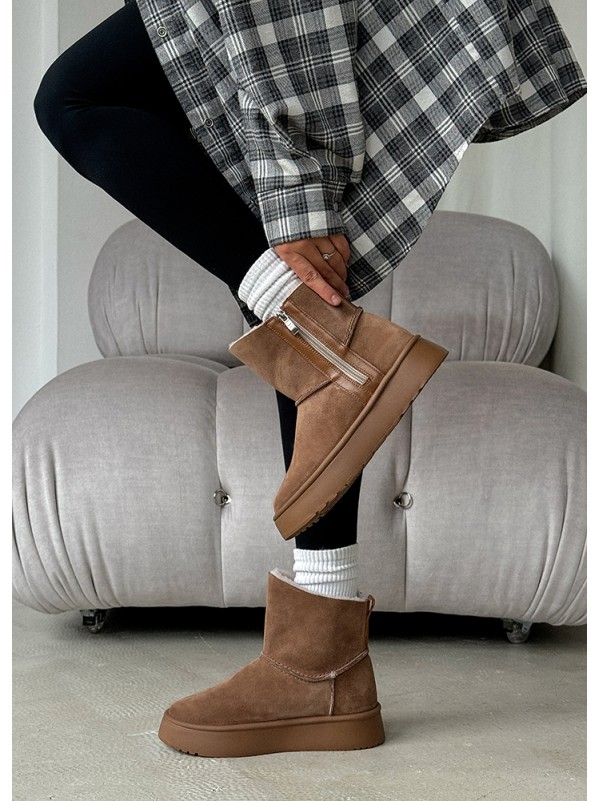 Жіночі уггі з натуральної замші на змійці (хутро) кавового кольору 35471