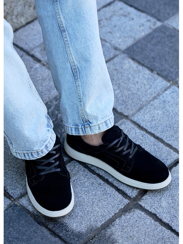 Чоловічі туфлі з натуральної замші на шнурівці чорного кольору 35472