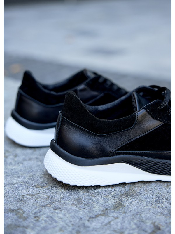 Чоловічі кросівки з натуральної шкіри чорного кольору 35473