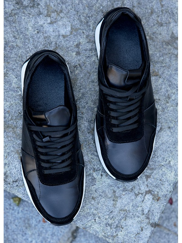 Чоловічі кросівки з натуральної шкіри чорного кольору 35474