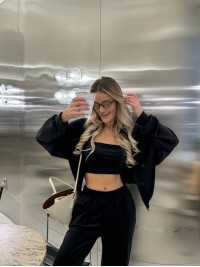 Жіночий велюровий костюм з топом чорного кольору 35476