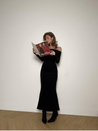 Тепла сукня максі зi спущеними плечима чорного кольору 35494