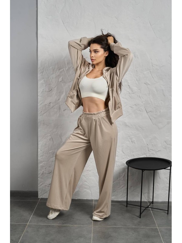 Жіночий велюровий костюм на змiйцi бежевого кольору 35511