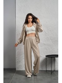 Жіночий велюровий костюм на змiйцi бежевого кольору 35511