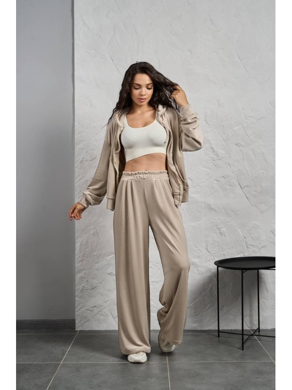 Жіночий велюровий костюм на змiйцi бежевого кольору 35511
