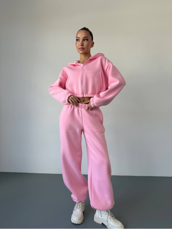 Теплий жiночий костюм з вкороченою кофтою рожевого кольору 35518