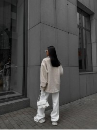 Жіноча сорочка букле бежевого кольору 35525