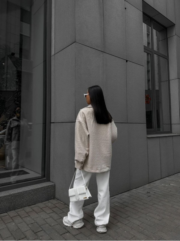 Жіноча сорочка букле бежевого кольору 35525