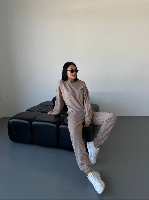 Повсякденний жiночий костюм 2-ка бежевого кольору 35531