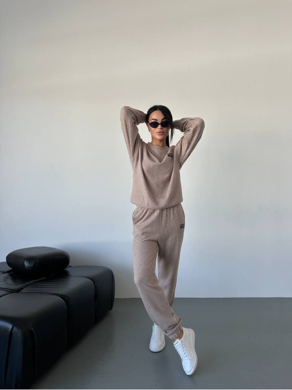 Повсякденний жiночий костюм 2-ка бежевого кольору 35531