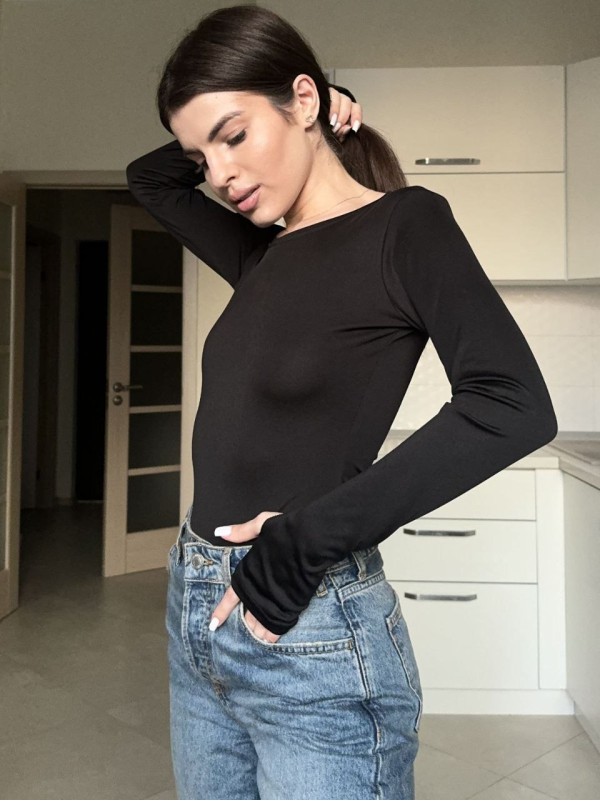 Базовий однотонний боді чорного кольору 35534