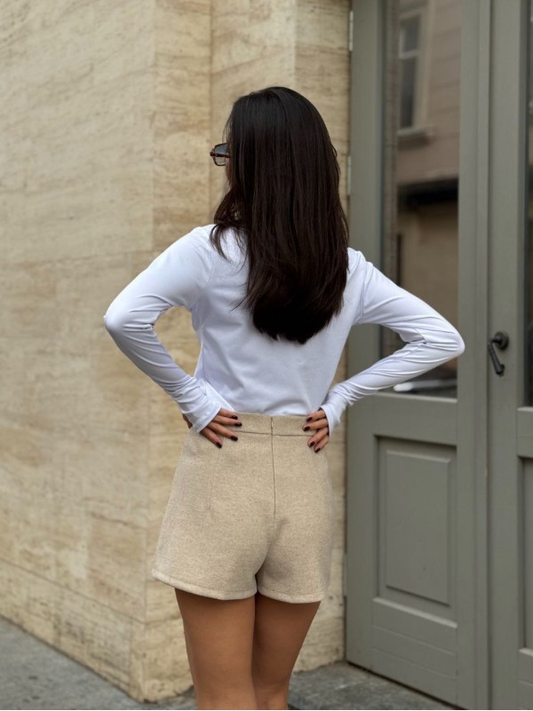 Жіноча кашемірова спідниця-шорти бежевого кольору 35536