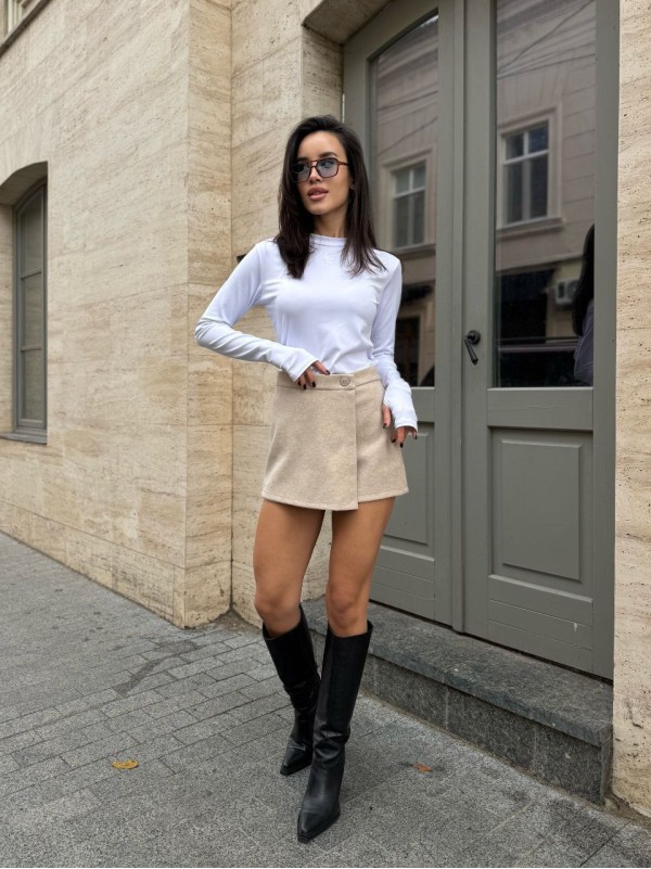 Жіноча кашемірова спідниця-шорти бежевого кольору 35536