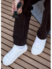 Шкіряні чоловічі кросівки білого кольору 35547