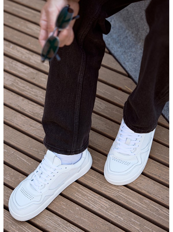 Шкіряні чоловічі кросівки білого кольору 35547