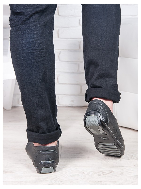 Чоловічі мокасини з натуральної шкіри чорного кольору 35557