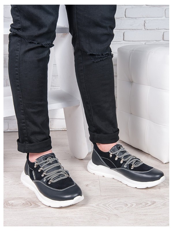 Шкіряні чоловічі кросівки з білою підошвою темно синього кольору 35559