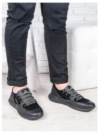 Шкіряні чоловічі кросівки чорного кольору 35560