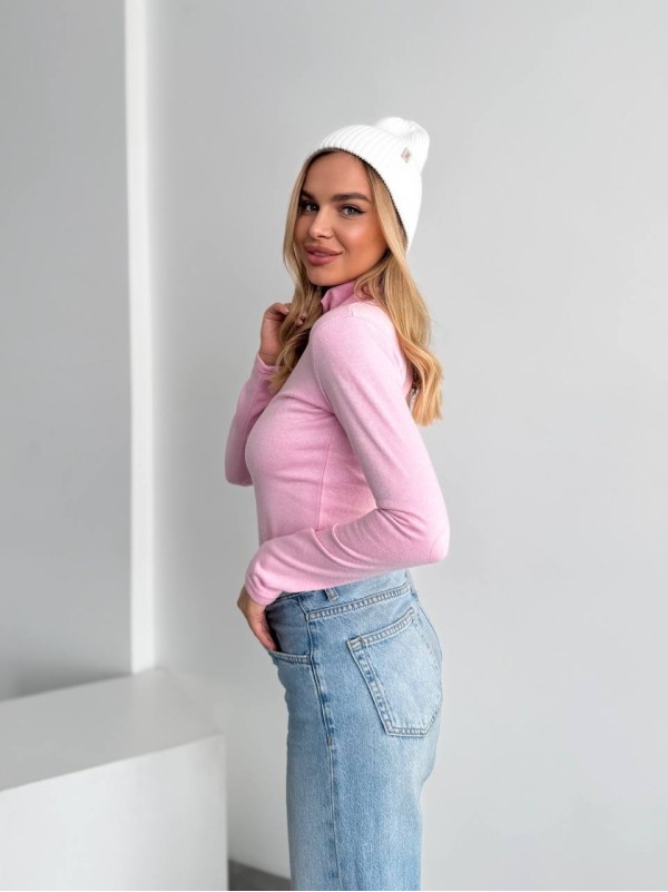 Жіночий теплий гольф рожевого кольору 35579