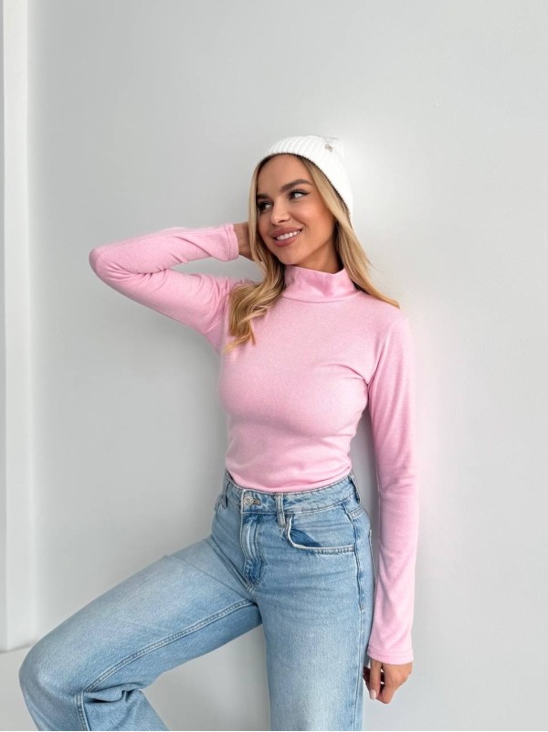 Жіночий теплий гольф рожевого кольору 35579