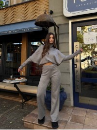 Базовий жiночий костюм з ангори графiтового кольору 35595