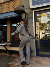 Базовий жiночий костюм з ангори графiтового кольору 35595