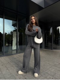 Базовий жiночий костюм 2-ка графiтового кольору 35603