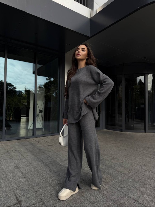 Базовий жiночий костюм 2-ка графiтового кольору 35603