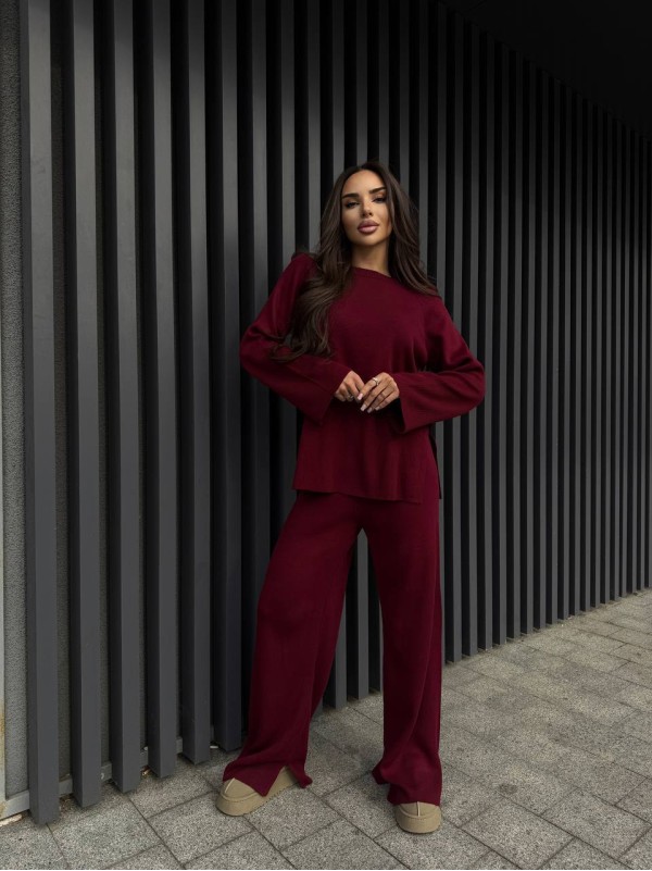 Базовий жiночий костюм 2-ка бордового кольору 35604