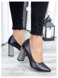 Жіночі туфлі з натуральної шкіри з блискітками на каблуцi чорного кольору 35606
