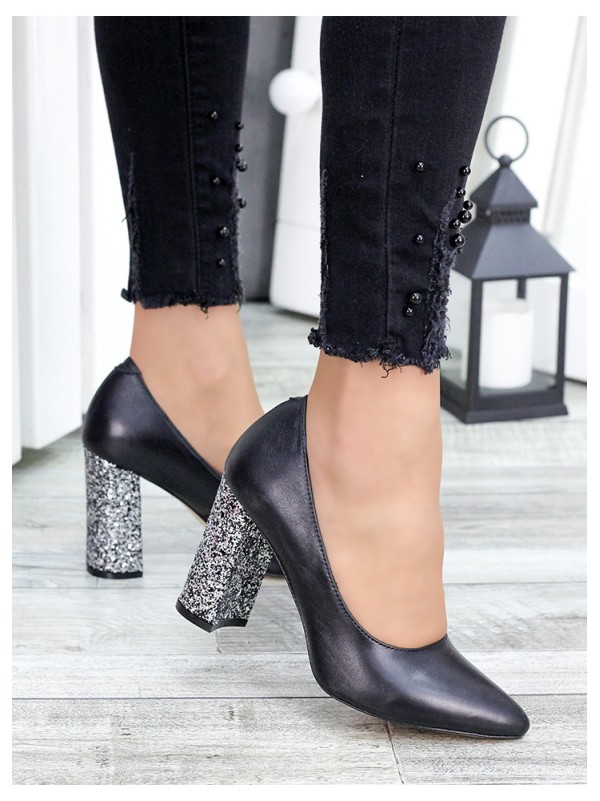 Жіночі туфлі з натуральної шкіри з блискітками на каблуцi чорного кольору 35606
