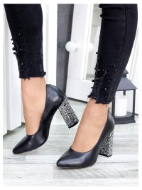 Жіночі туфлі з натуральної шкіри з блискітками на каблуцi чорного кольору 35606