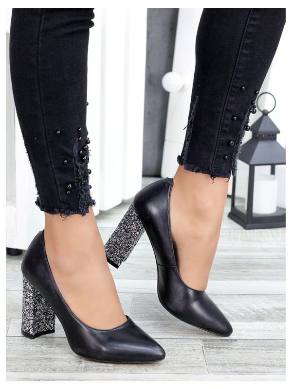 Жіночі туфлі з натуральної шкіри з блискітками на каблуцi чорного кольору 35606