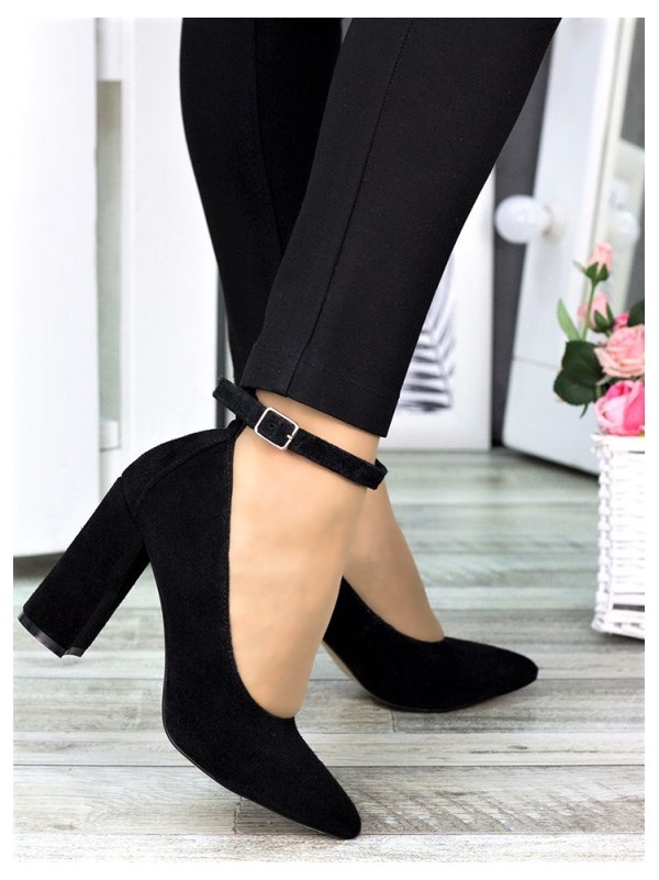 Жіночі туфлі з натуральної замші на каблуку чорного кольору 35611