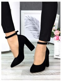 Жіночі туфлі з натуральної замші на каблуку чорного кольору 35611