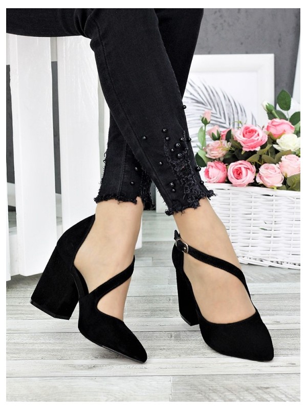Жіночі туфлі з натуральної замші на каблуку чорного кольору 35613