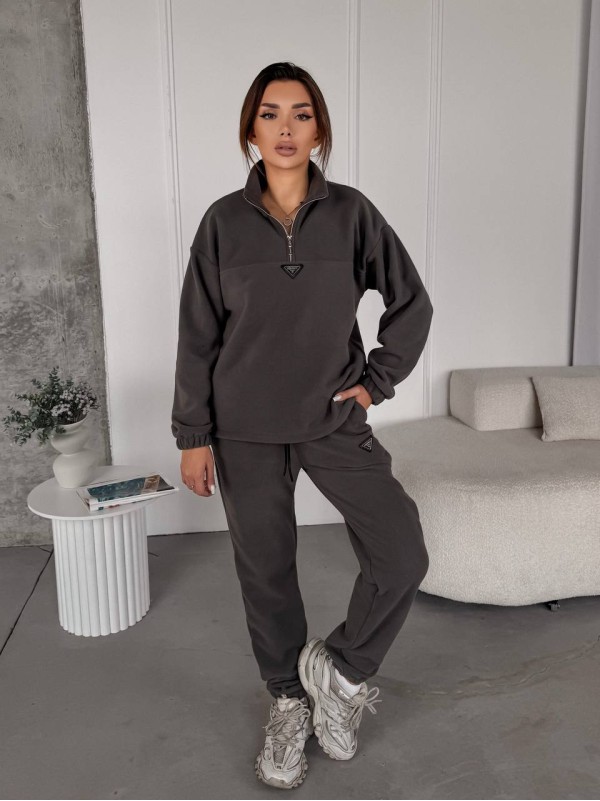 Жіночий костюм флісовий графiтового кольору 35617