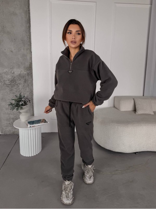 Жіночий костюм флісовий графiтового кольору 35617
