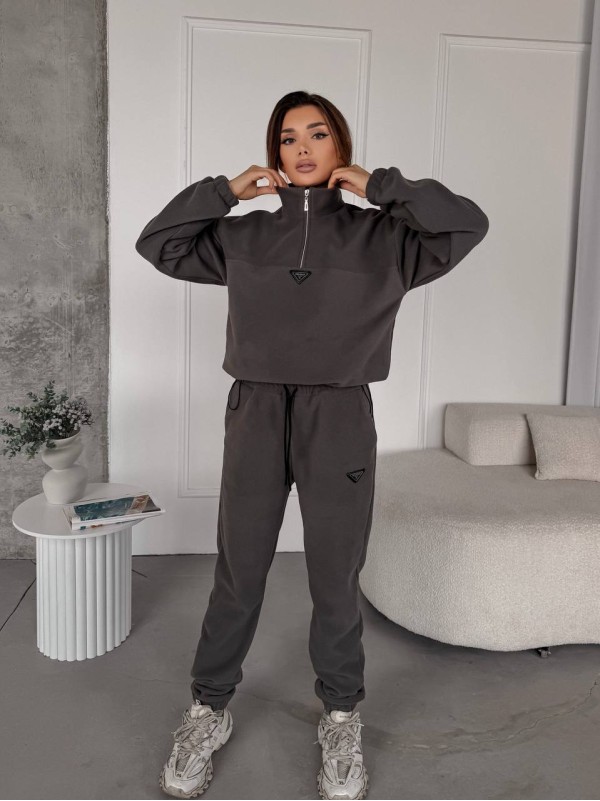 Жіночий костюм флісовий графiтового кольору 35617