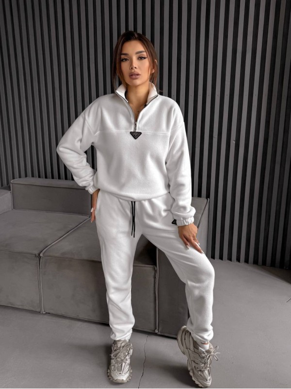 Жіночий костюм флісовий молочного кольору 35618