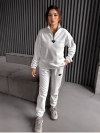 Жіночий костюм флісовий молочного кольору 35618