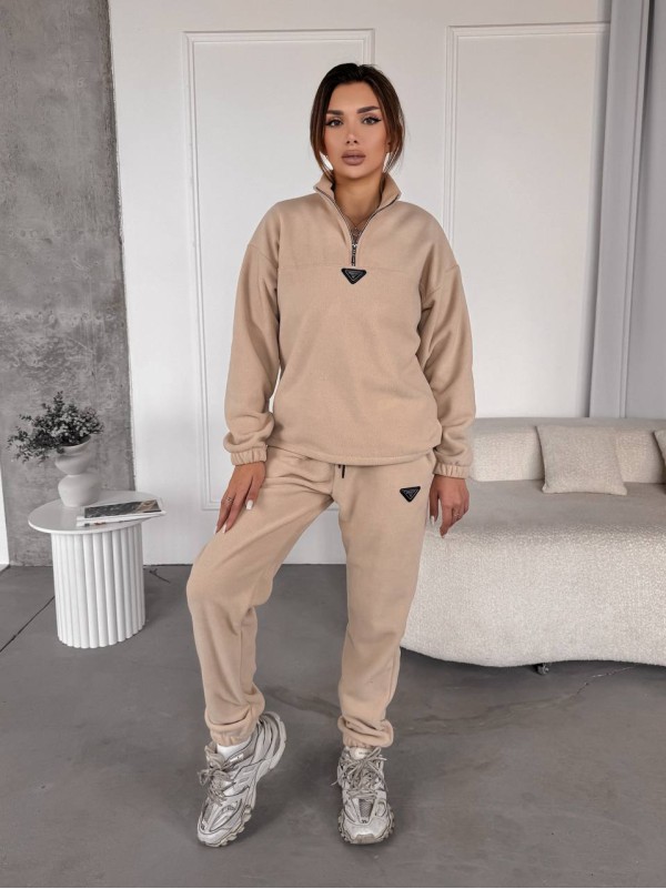 Жіночий костюм флісовий бежевого кольору 35619