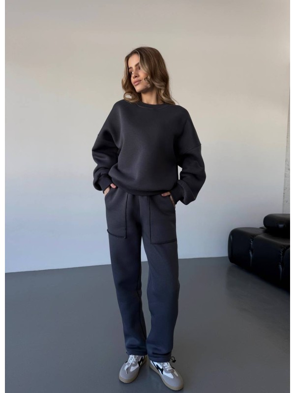 Теплий жiночий костюм графiтового кольору 35626